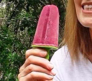 Superfood Popsicles, treat your family and friends to the healthiest, tastiest popsicle/ice-block/ice lolly they’ve probably ever eaten!